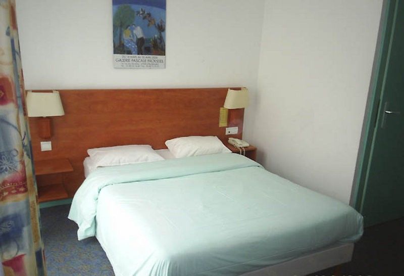 Hotel Le 21Eme Straßburg Zimmer foto